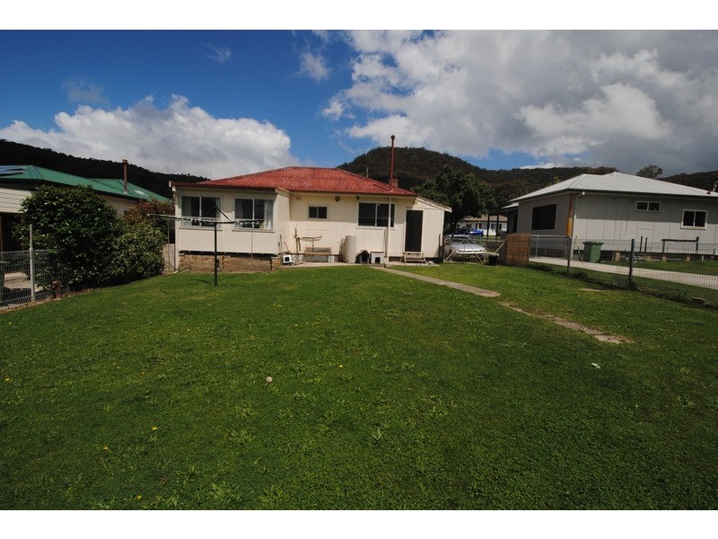 18 Beaufort  Street, Lithgow NSW 2790