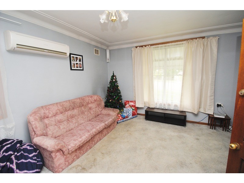 8 Caroline  Avenue, Lithgow NSW 2790