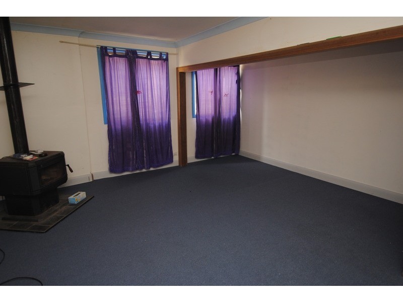 27 Tank  Street, Lithgow NSW 2790