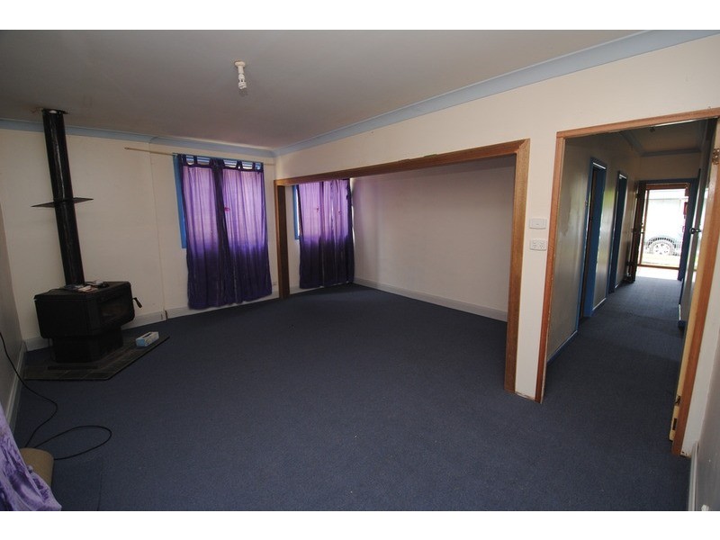 27 Tank  Street, Lithgow NSW 2790