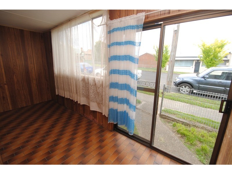 27 Tank  Street, Lithgow NSW 2790
