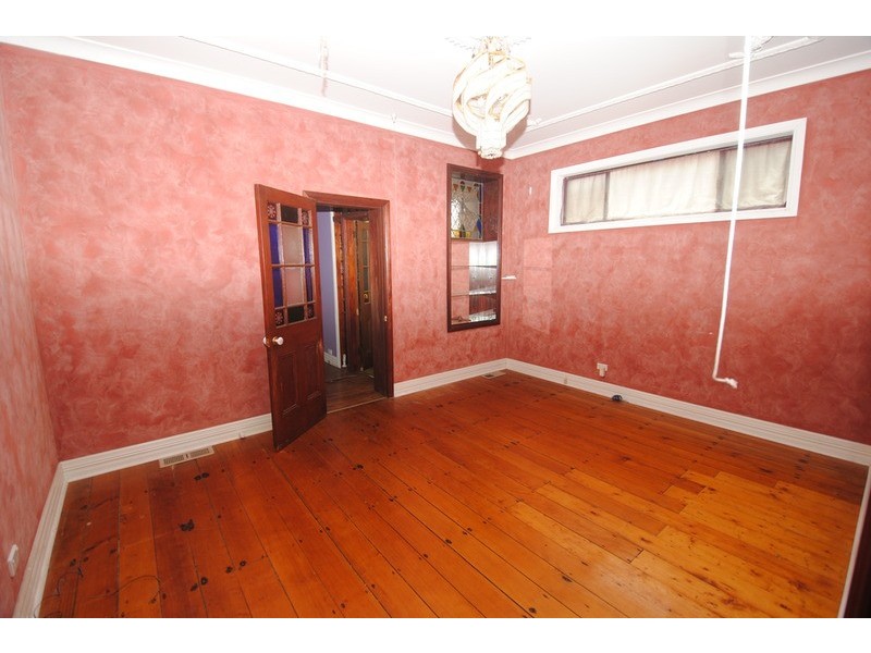 24 Lett Street, Lithgow NSW 2790