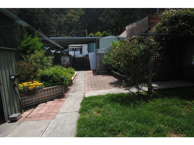 144 Macauley  Street, Lithgow NSW 2790