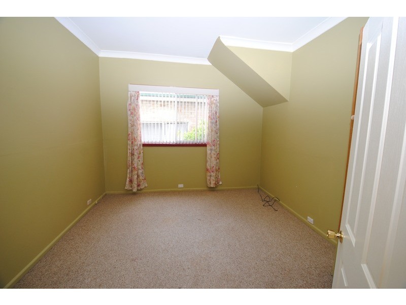 144 Macauley  Street, Lithgow NSW 2790