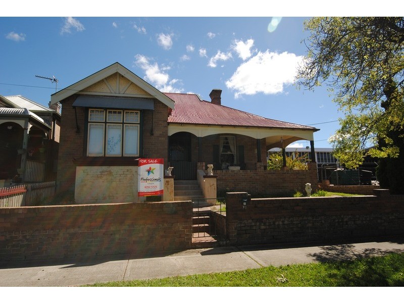 70  Academy Street, Lithgow NSW 2790