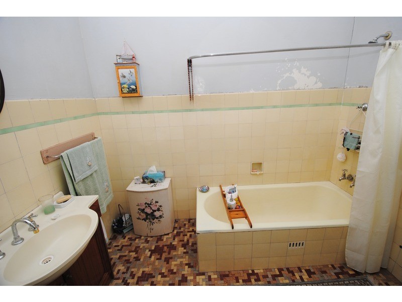 70  Academy Street, Lithgow NSW 2790