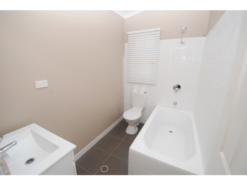 12 Chifley  Road, Lithgow NSW 2790