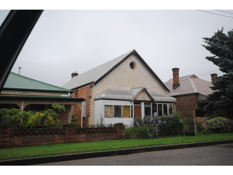 12 Waratah Street, Lithgow NSW 2790