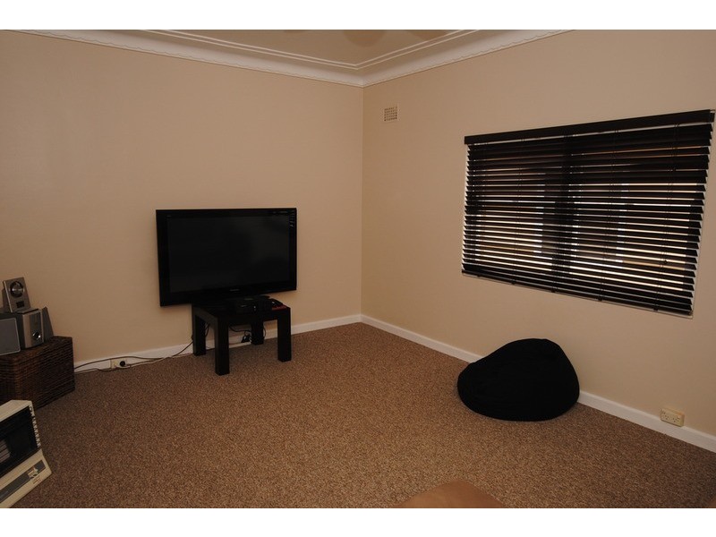 62 Rifle Parade, Lithgow NSW 2790