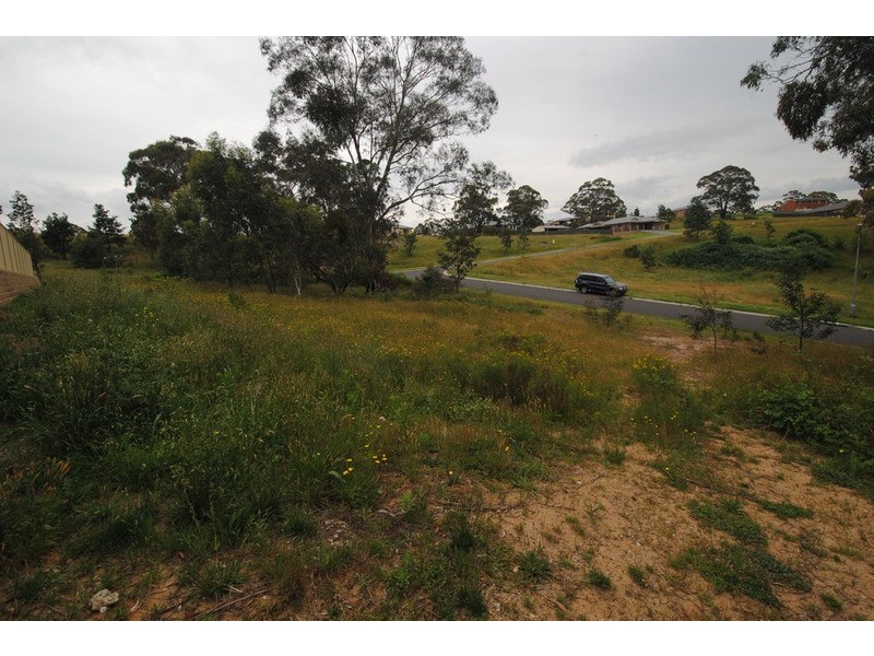 7 Shawcross  Close, South Bowenfels NSW 2790