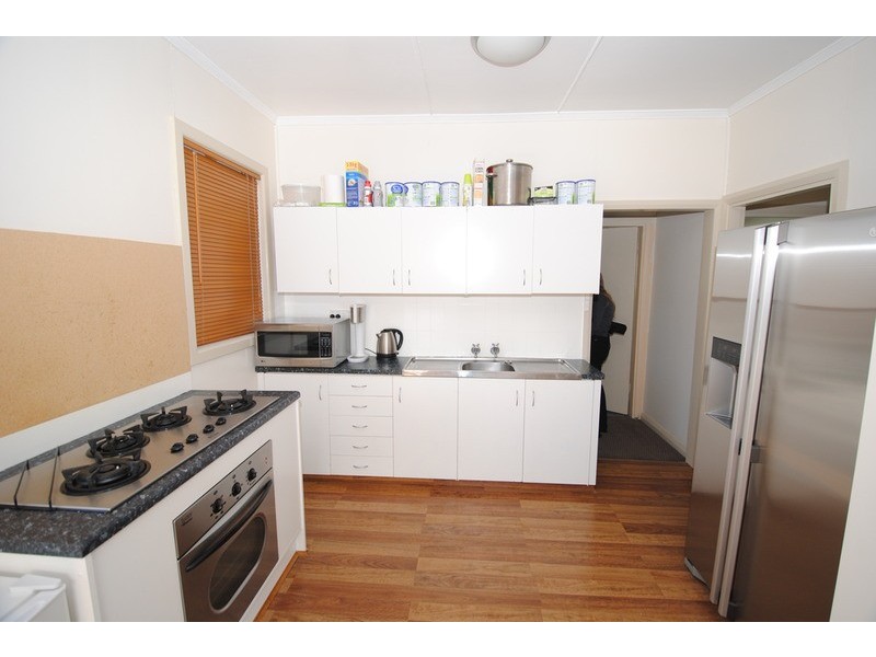 11 Rifle Parade, Lithgow NSW 2790