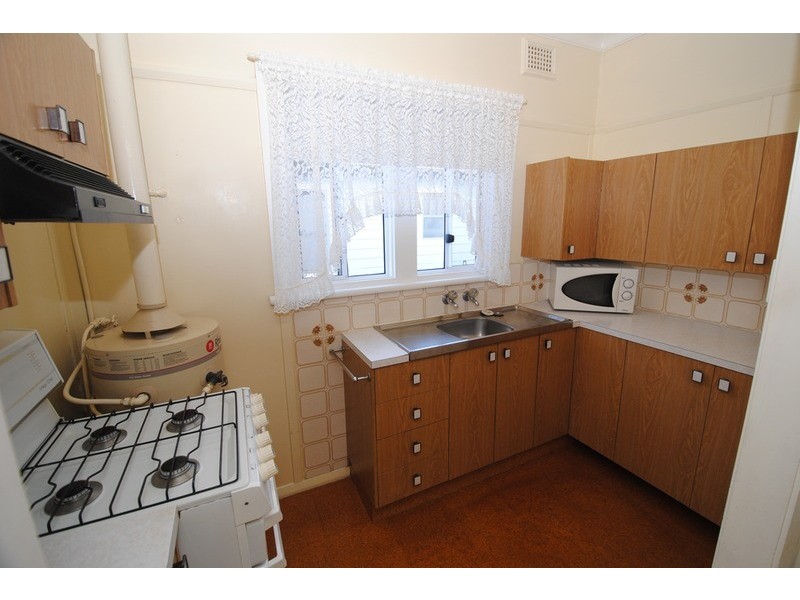 16 Sandford  Avenue, Lithgow NSW 2790