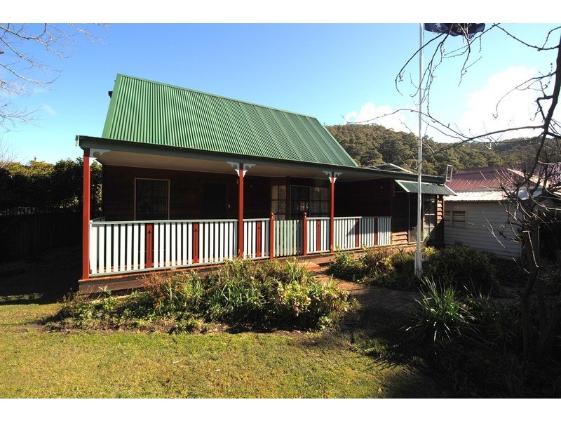 2 Victoria Avenue, Lithgow NSW 2790