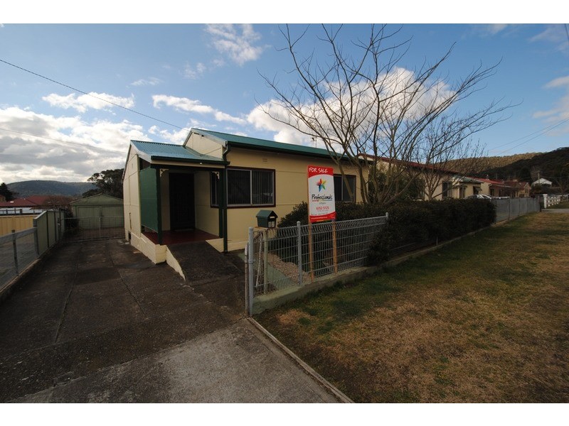12 First  Street, Lithgow NSW 2790