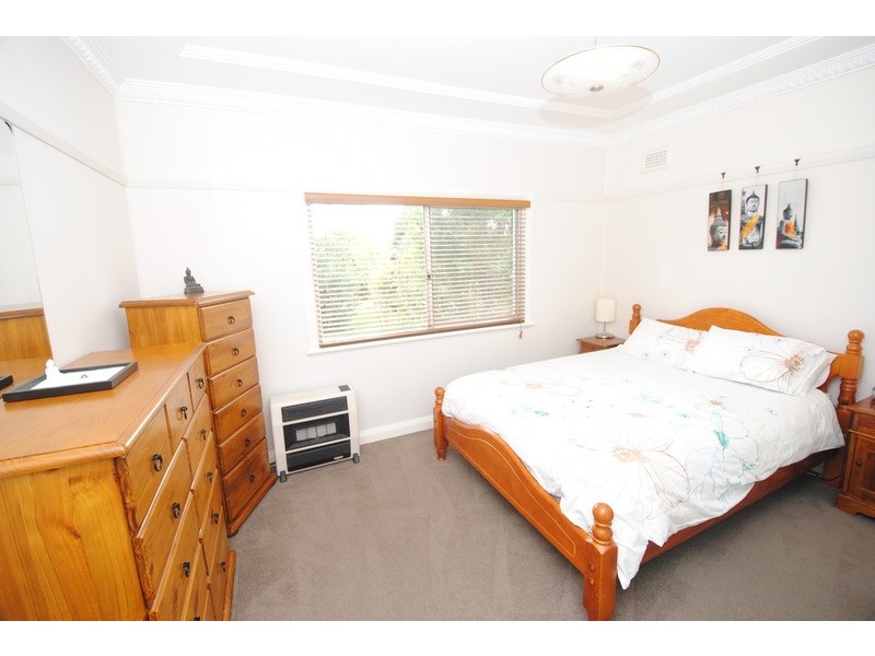 25 Rifle Parade, Lithgow NSW 2790