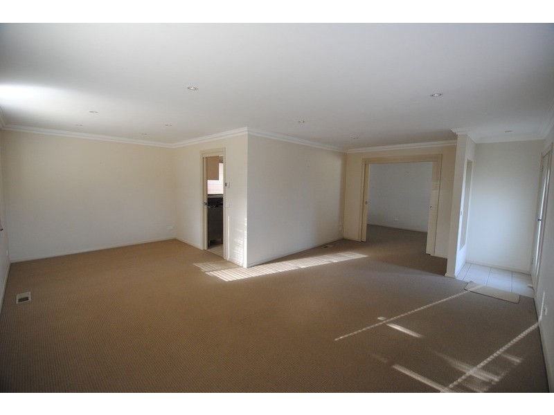 60 Musket Parade, Lithgow NSW 2790