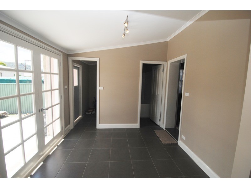 12 Chifley Road, Lithgow NSW 2790