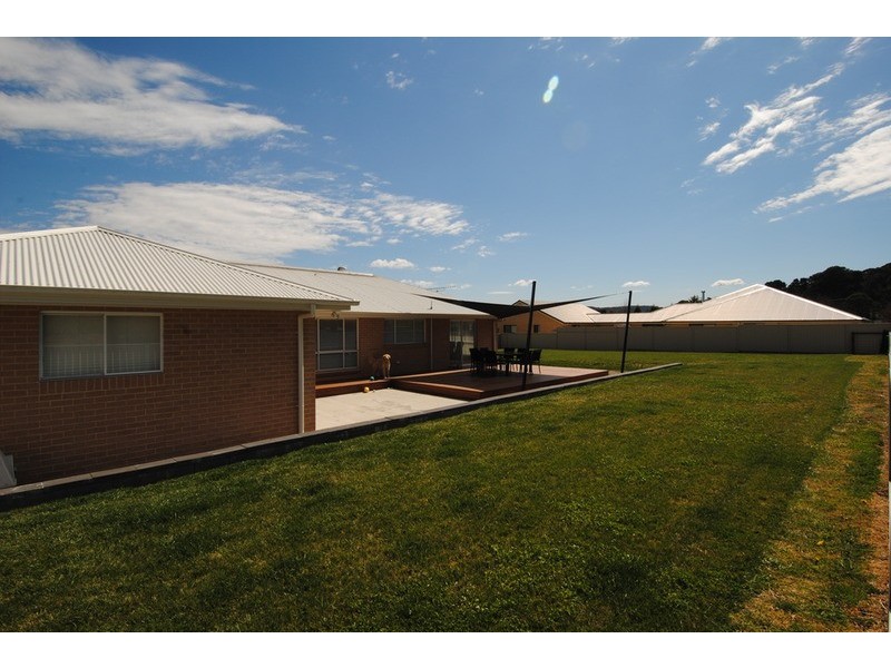 2 Acer Place, Lithgow NSW 2790