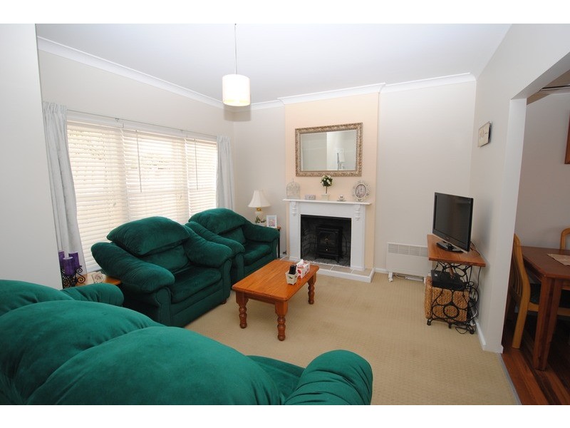 27 Hume Avenue, Wallerawang NSW 2845