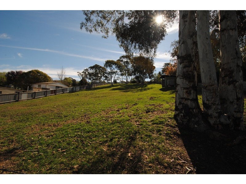 17 Burton  Street, Portland NSW 2847