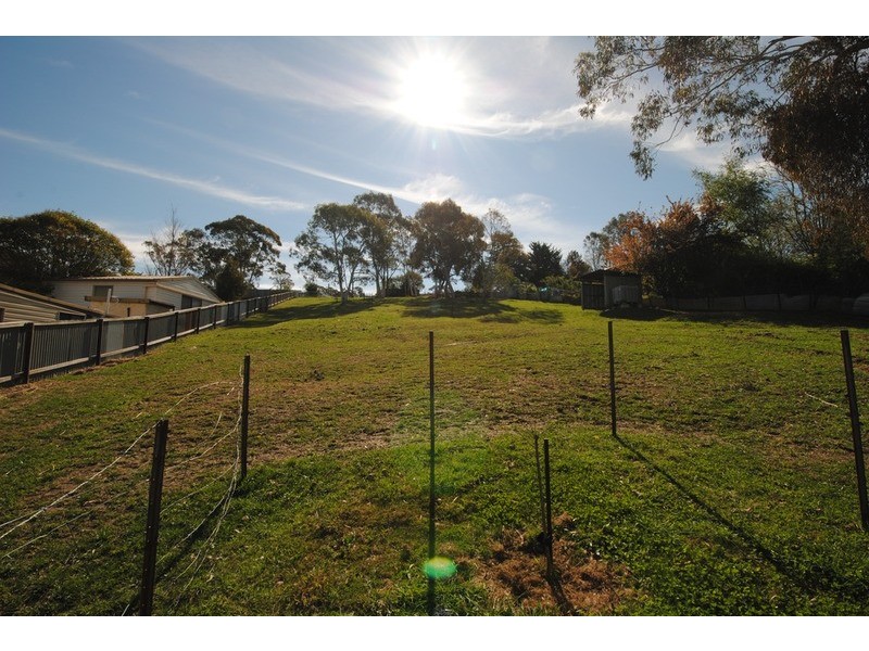 17 Burton  Street, Portland NSW 2847