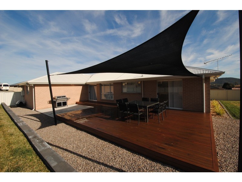 2 Acer Place, Lithgow NSW 2790