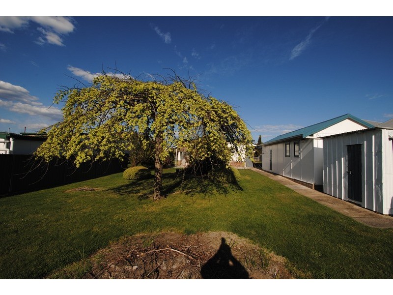44 Rifle Parade, Lithgow NSW 2790