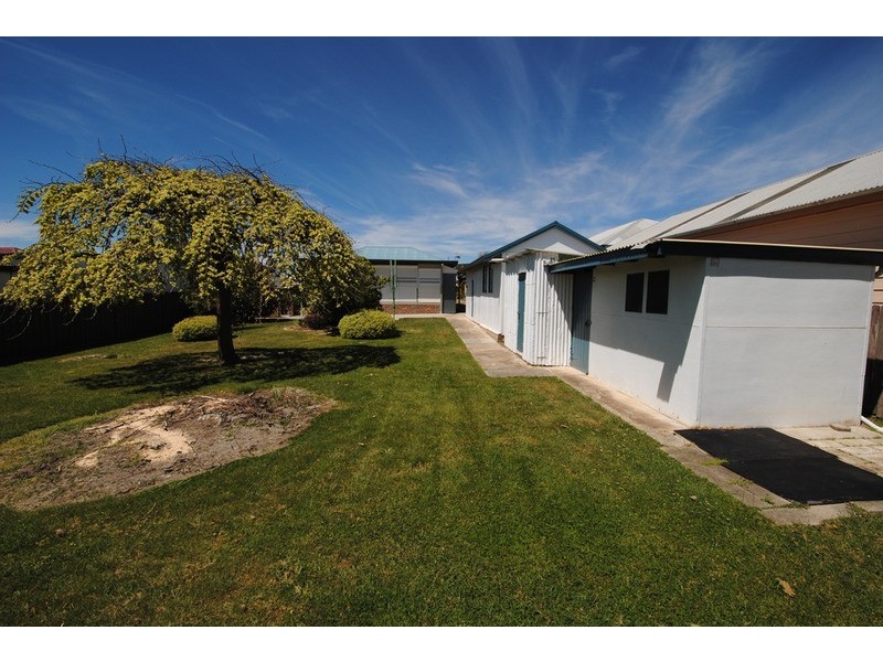 44 Rifle Parade, Lithgow NSW 2790