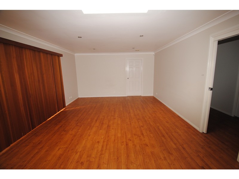 10  Casuarina Street, South Bowenfels NSW 2790