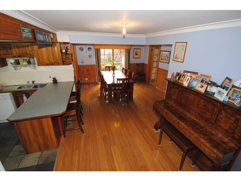 2 Victoria Avenue, Lithgow NSW 2790