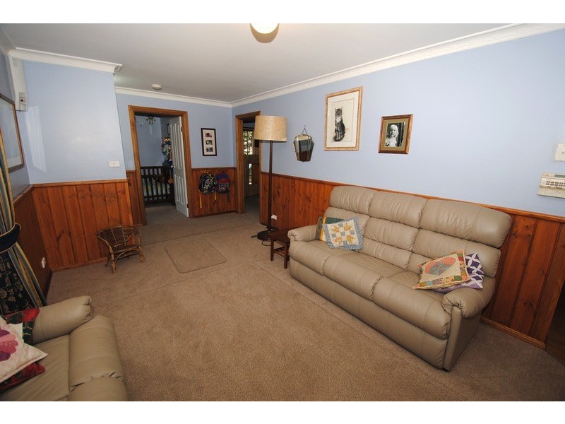2 Victoria Avenue, Lithgow NSW 2790