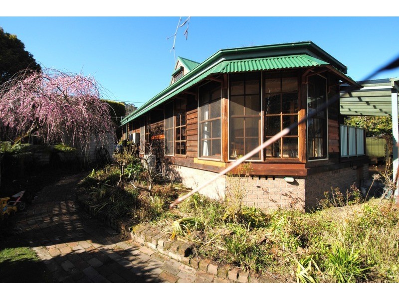 2 Victoria Avenue, Lithgow NSW 2790