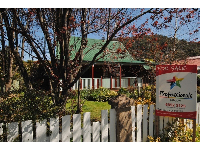 2 Victoria Avenue, Lithgow NSW 2790