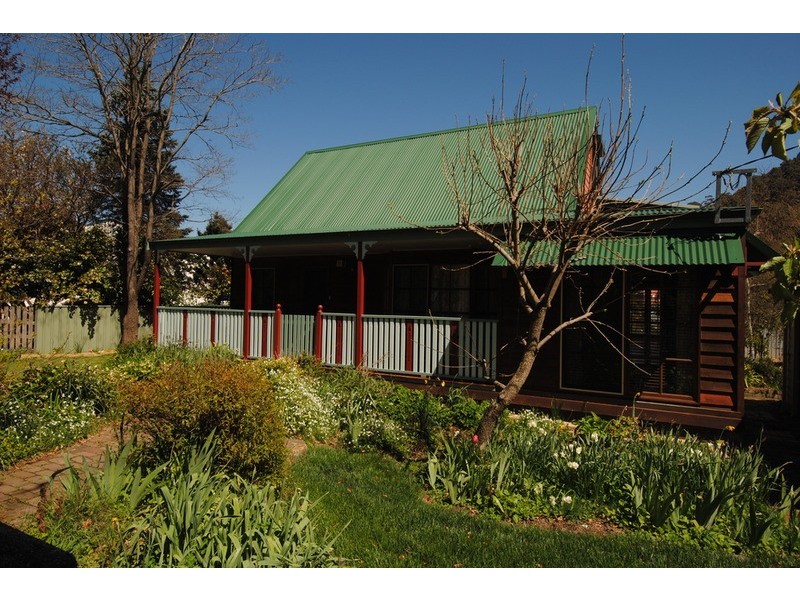 2 Victoria Avenue, Lithgow NSW 2790