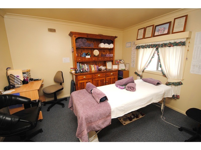 170 Inch Street, Lithgow NSW 2790