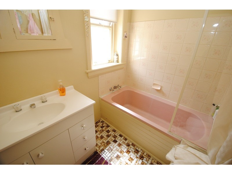 170 Inch Street, Lithgow NSW 2790