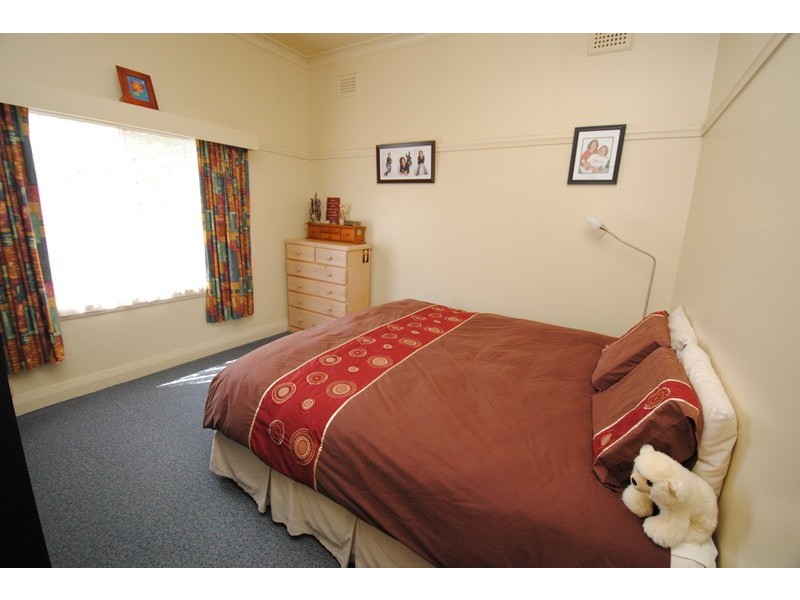 170 Inch Street, Lithgow NSW 2790