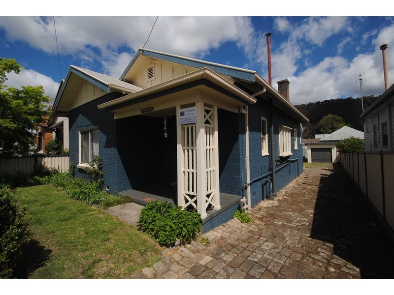 170 Inch Street, Lithgow NSW 2790