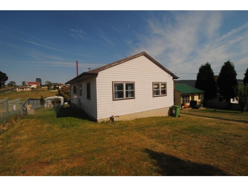 43 Oxley Street, Wallerawang NSW 2845