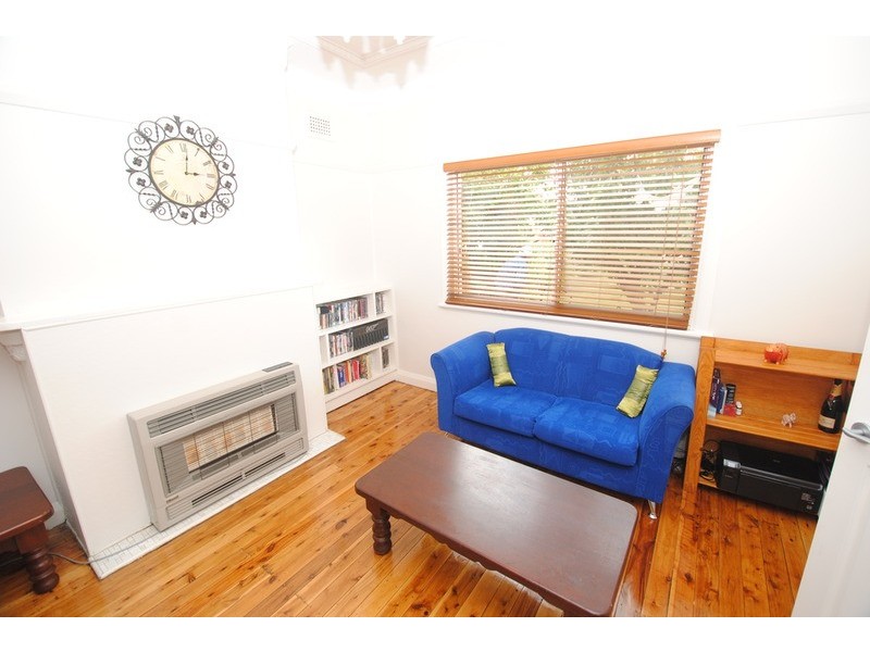 25 Rifle Parade, Lithgow NSW 2790