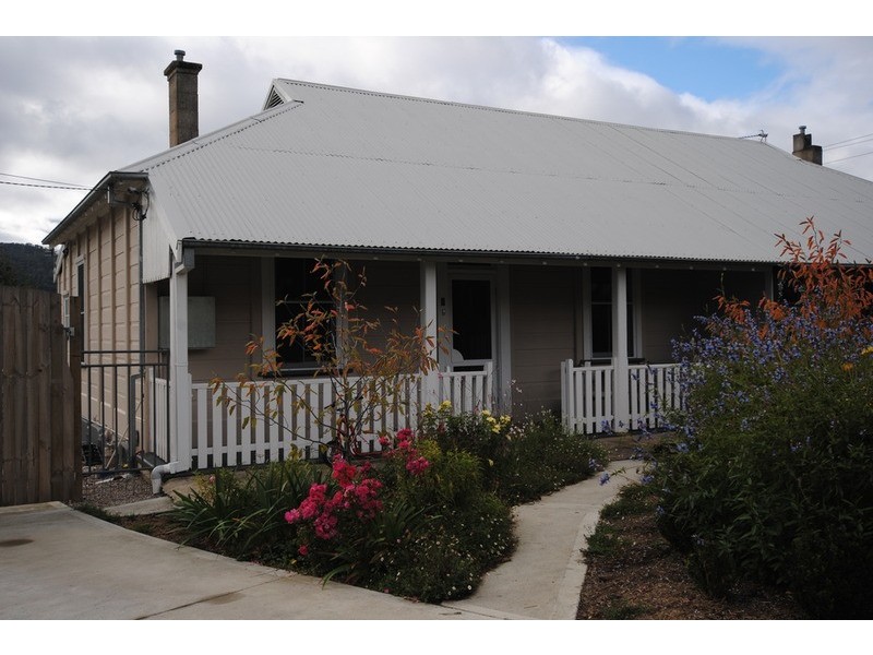 8 Whitton Street, Lithgow NSW 2790