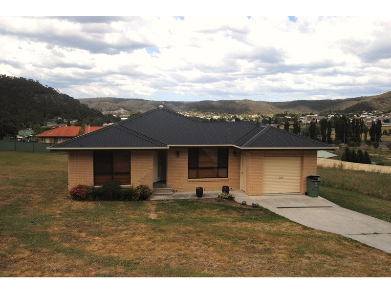14 Hepburn  Street, Lithgow NSW 2790
