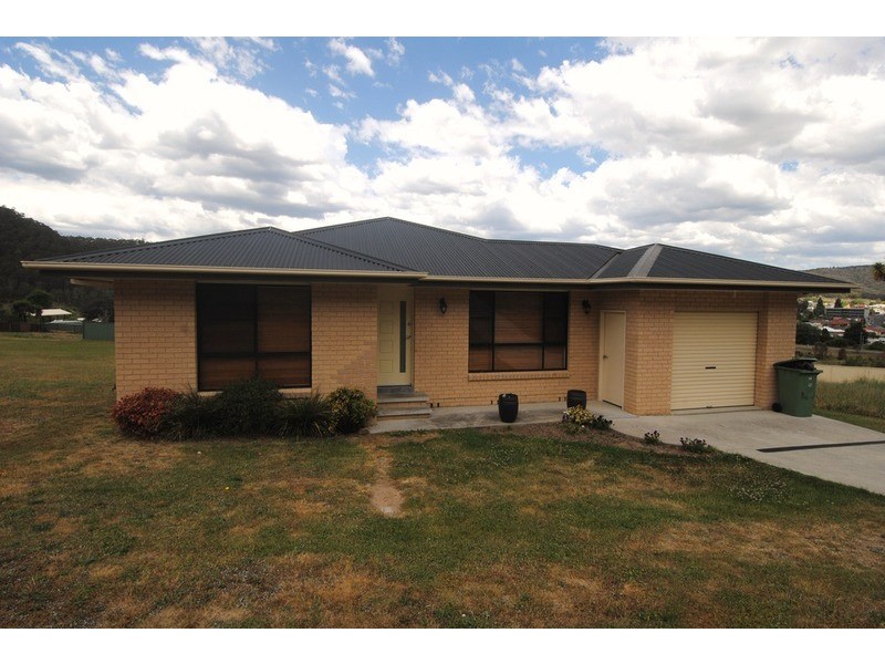 14 Hepburn  Street, Lithgow NSW 2790