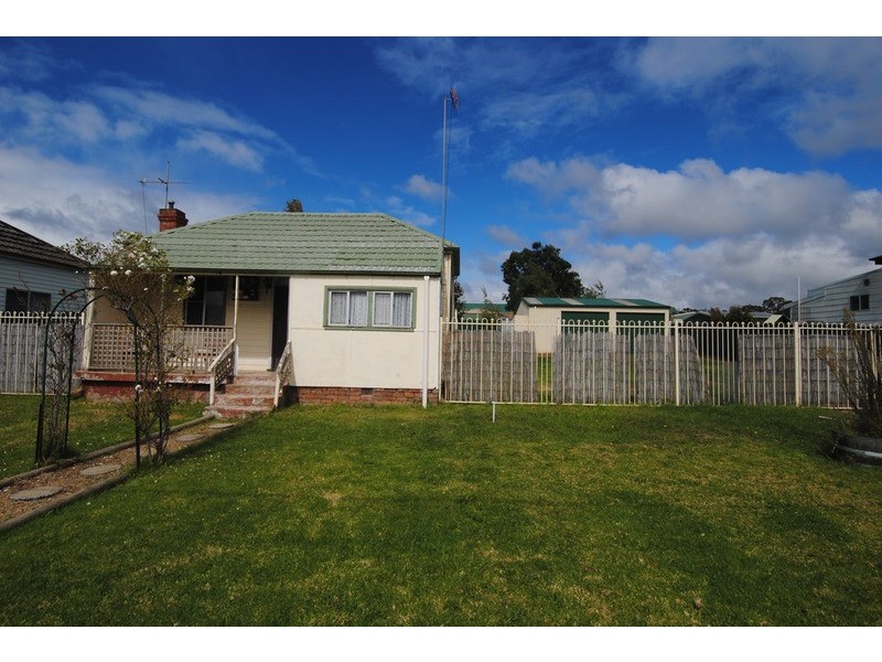 17 Elizabeth  Street, Wallerawang NSW 2845