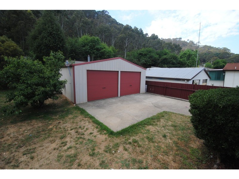 102 Sandford Avenue, Lithgow NSW 2790