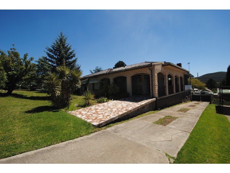 44 James Parade, Wallerawang NSW 2845