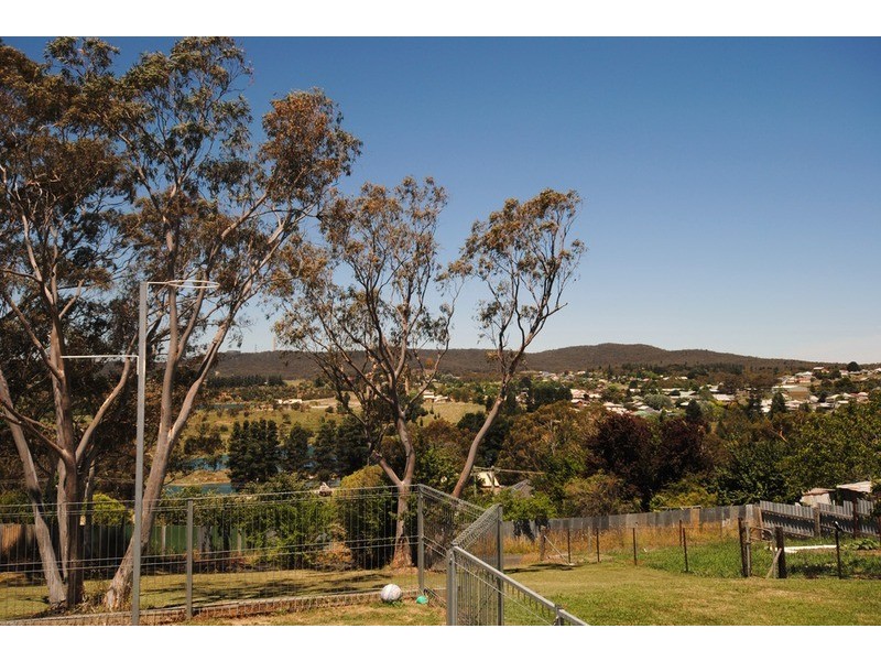 63 Ridge Street, Portland NSW 2847