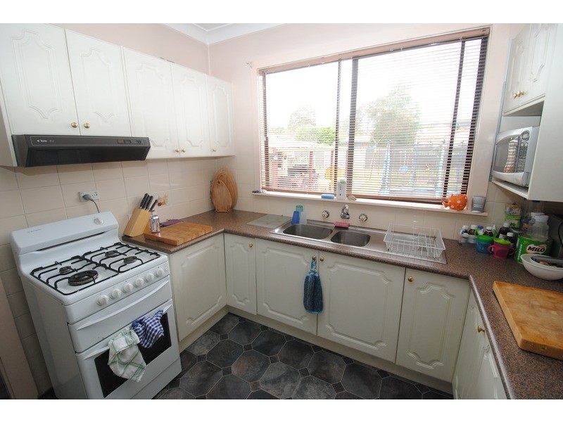 73 Rifle Parade, Lithgow NSW 2790