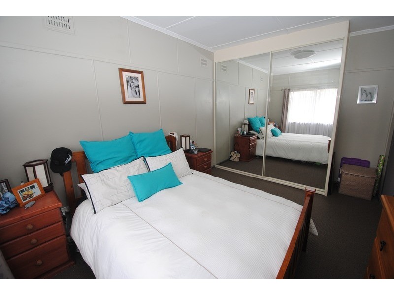 73 Rifle Parade, Lithgow NSW 2790