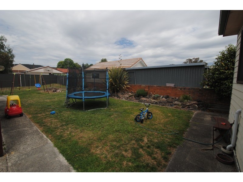 73 Rifle Parade, Lithgow NSW 2790